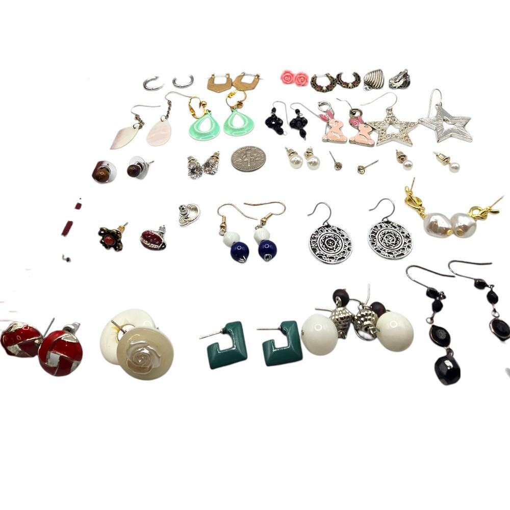 Lot of 25 Pair Earrings Small Various Design Multicolor Wear Repurpose S3157